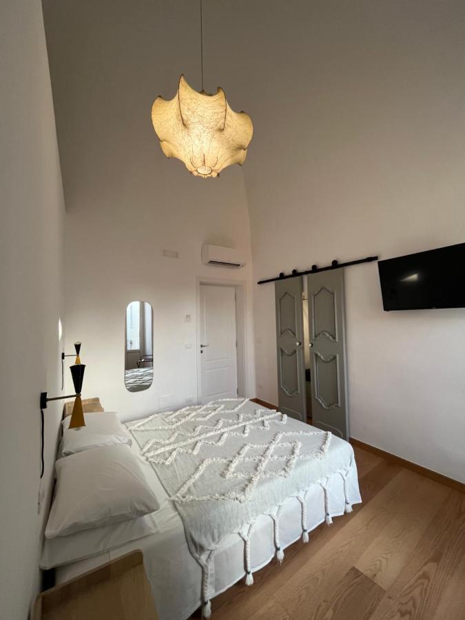 Palazzo Lamantea Boutique Rooms Bisceglie Exterior photo
